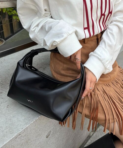 mystic(ミスティック)の「loti ロングベルトホーボーBAG(ハンドバッグ・レディース・ブラック/キャメル・ONE SIZE)」の13枚目の写真