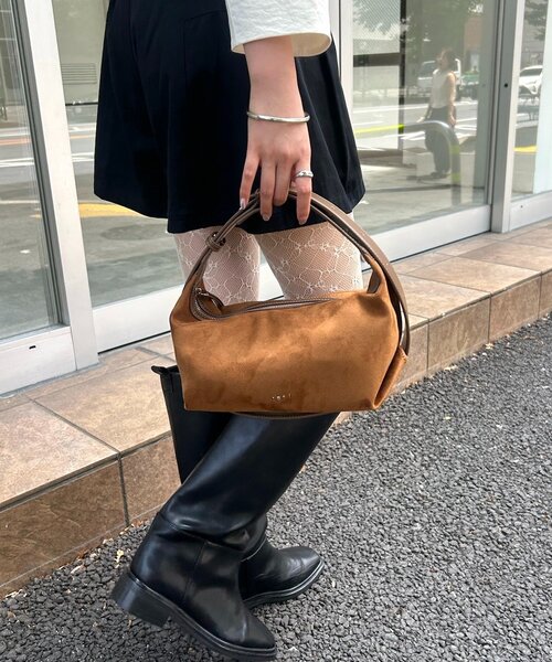 mystic(ミスティック)の「loti ロングベルトホーボーBAG(ハンドバッグ・レディース・ブラック/キャメル・ONE SIZE)」の19枚目の写真