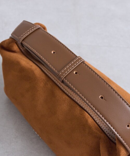 mystic(ミスティック)の「loti ロングベルトホーボーBAG(ハンドバッグ・レディース・ブラック/キャメル・ONE SIZE)」の10枚目の写真