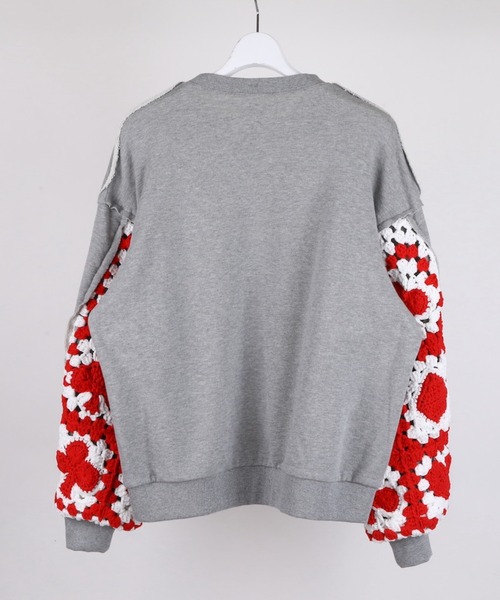 DISCOVERED（ディスカバード）の「DISCOVERED PLAYCARD CROCHET SLEEVE SWEAT（スウェット・メンズ・ブラック/グレー・1/3）」の4枚目の写真