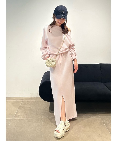 SNIDEL（スナイデル）の「【WEB限定カラーあり】UVワンショルスウェットプルオーバー（スウェット・レディース・その他/グリーン/ネイビー/グレー/ライトピンク・F）」の11枚目の写真