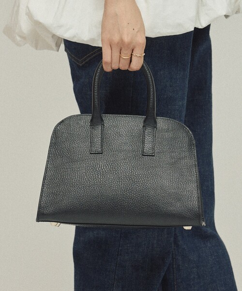 Firsthand（ファーストハンド）の「Firsthand/ファーストハンド レザー ミニボストンバッグ / 牛革 / 撥水レザー（ボストンバッグ・レディース・ブラック・ONE SIZE）」の2枚目の写真