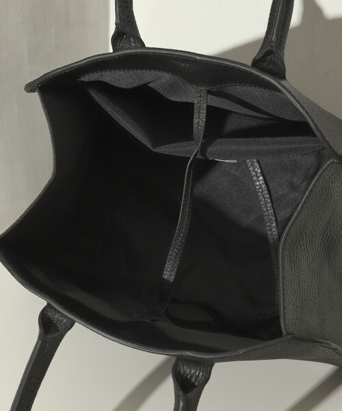 Firsthand（ファーストハンド）の「Firsthand/ファーストハンド レザー ミニボストンバッグ / 牛革 / 撥水レザー（ボストンバッグ・レディース・ブラック・ONE SIZE）」の11枚目の写真