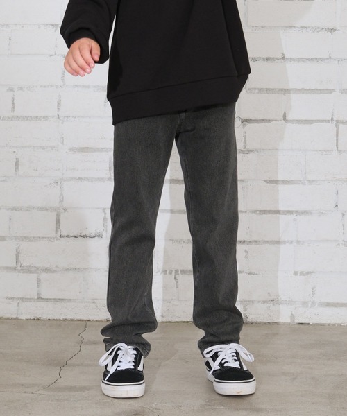 GLOBAL WORK（グローバルワーク）の「スゴラクストレッチスリムパンツ/575625（デニムパンツ・キッズ・ブルー/ブラック系9/ブラック系・130cm/140cm/150cm/160cm）」の2枚目の写真