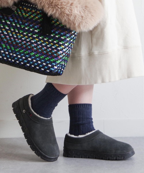 Minnetonka（ミネトンカ）の「MINNETONKA（ミネトンカ） / ボアスリッポン NEVA（スニーカー・レディース・チャコールグレー/タン/ブラック/ストーン・6/7/9/8）」の9枚目の写真