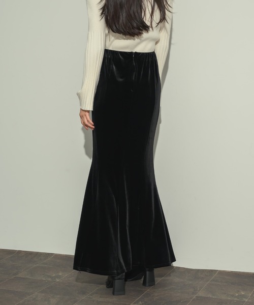 NEUNA（ヌナ）の「ベロアマーメイドスカート（スカート・レディース・ブラック/ブラウン・FREE）」の10枚目の写真