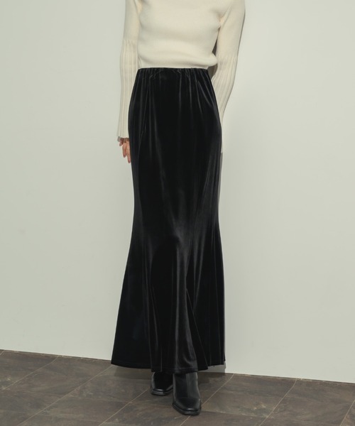 NEUNA（ヌナ）の「ベロアマーメイドスカート（スカート・レディース・ブラック/ブラウン・FREE）」の12枚目の写真