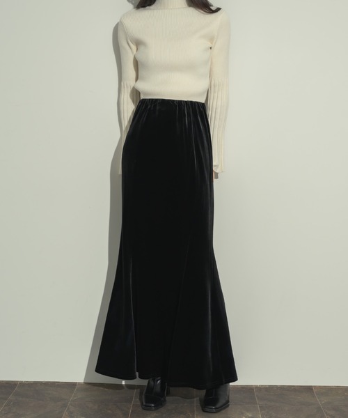 ベロアマーメイドスカート（スカート）｜NEUNA（ヌナ）のファッション