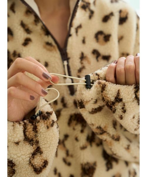 SNIDEL（スナイデル）の「ハーフジッププルオーバー（Tシャツ/カットソー・レディース・オフホワイト/グレー/レオパード・F）」の14枚目の写真