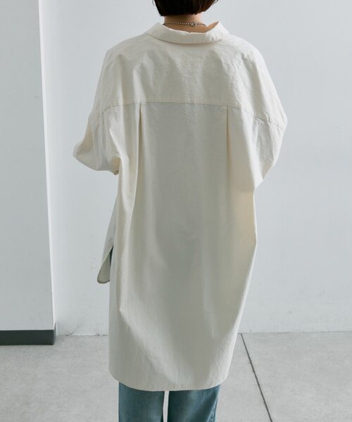 ear PAPILLONNER(イアパピヨネ)の「ビッグサイズシャツ【SUM1 STYLE(スミスタイル)】(シャツ/ブラウス・レディース・アイボリー/サンドベージュ・FREE)」の7枚目の写真