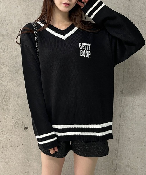 GLAMOROUS JANE(グラマラスジェーン)の「BETTY BOOPバックジャガードVネックニット(ニット/セーター・レディース・アイボリー/ブラック/グレー・FREE)」の10枚目の写真