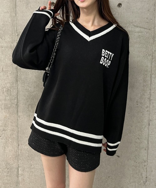 GLAMOROUS JANE(グラマラスジェーン)の「BETTY BOOPバックジャガードVネックニット(ニット/セーター・レディース・アイボリー/ブラック/グレー・FREE)」の12枚目の写真