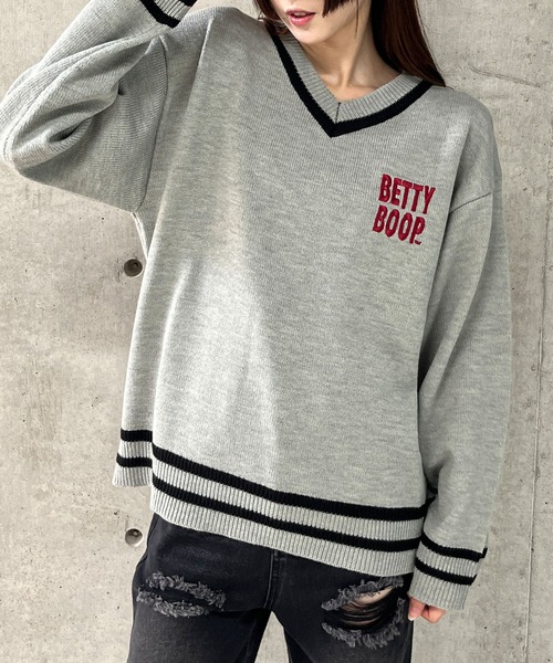 GLAMOROUS JANE(グラマラスジェーン)の「BETTY BOOPバックジャガードVネックニット(ニット/セーター・レディース・アイボリー/ブラック/グレー・FREE)」の18枚目の写真