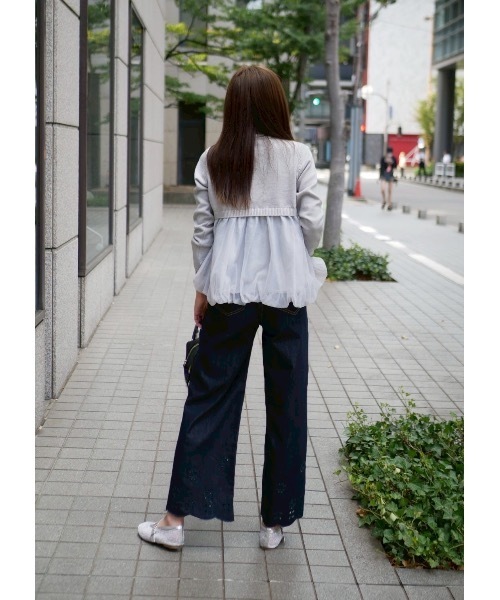 BeBeoD(べベッド)の「フラワーデザインスカラップデニムパンツ(デニムパンツ・レディース・ネイビー/ブルー・MEDIUM/LARGE)」の6枚目の写真