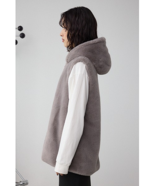 AZUL by moussy(アズールバイマウジー)の「フードファーベスト(ベスト・レディース・グレー/アイボリー/ブラック・FREE)」の13枚目の写真