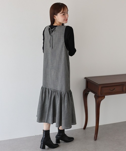 BLUEEAST（ブルーイースト）の「チェックジャンパースカート（ジャンパースカート・レディース・ブラック系/ブラック・MEDIUM）」の5枚目の写真