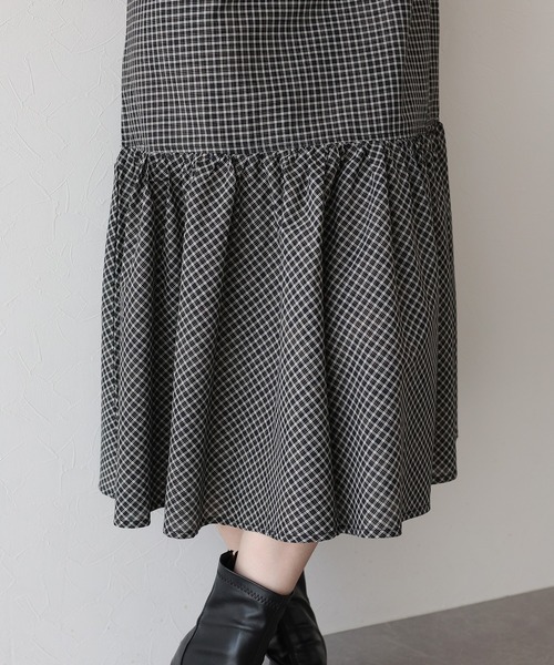 BLUEEAST（ブルーイースト）の「チェックジャンパースカート（ジャンパースカート・レディース・ブラック系/ブラック・MEDIUM）」の8枚目の写真