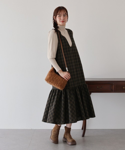 BLUEEAST（ブルーイースト）の「チェックジャンパースカート（ジャンパースカート・レディース・ブラック系/ブラック・MEDIUM）」の18枚目の写真