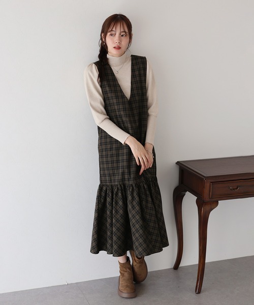 BLUEEAST（ブルーイースト）の「チェックジャンパースカート（ジャンパースカート・レディース・ブラック系/ブラック・MEDIUM）」の17枚目の写真