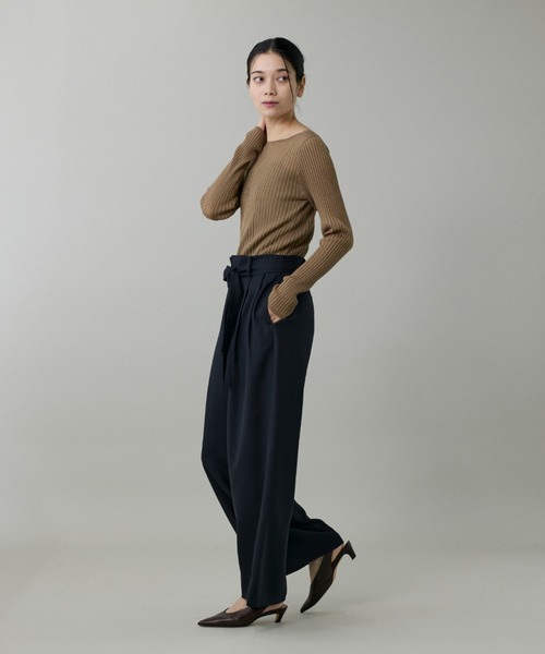 INED（イネド）の「ライトカルゼ ベルテッドワイドパンツ（その他パンツ・レディース・オフホワイト/ブラック/ブラウン/ベージュ・7号/9号/11号）」の15枚目の写真