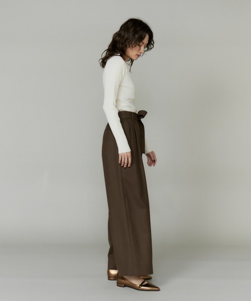 INED（イネド）の「ライトカルゼ ベルテッドワイドパンツ（その他パンツ・レディース・オフホワイト/ブラック/ブラウン/ベージュ・7号/9号/11号）」の22枚目の写真