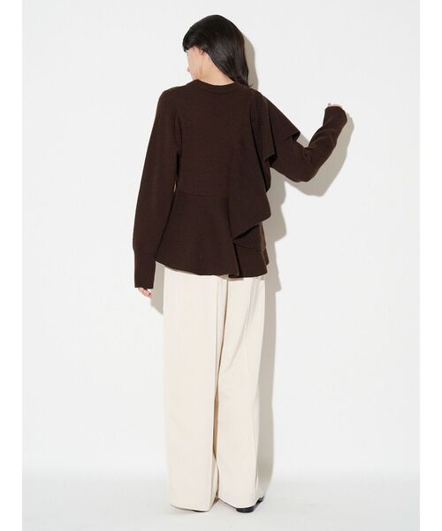ELENDEEK（エレンディーク）の「ショルダーフリルペプラムニット（ニット/セーター・レディース・ブラウン/グレー/ボルドー・FREE）」の19枚目の写真