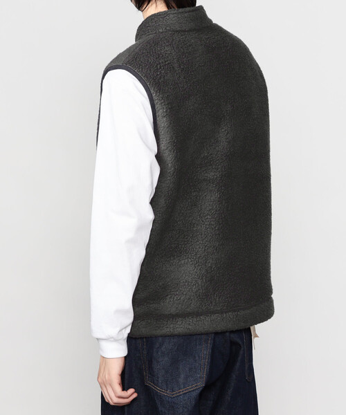 DANTON（ダントン）の「DANTON | ダブルフェイスボア スタンドカラーベスト MEN（ベスト・メンズ・ブラック/チャコール・M/L）」の4枚目の写真