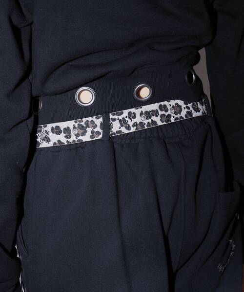 SEQUENZ（シークエンズ）の「【SEQUENZ（シークエンズ）】SEQUENZ RHINE STONE BELT LADIES / ベルト スタッズ ストーン リアルツリー レオパード レディース 雑貨（ベルト・レディース・ブラック/ホワイト/その他1/その他2・FREE）」の8枚目の写真