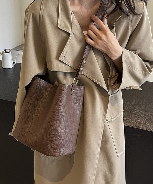 LA VORAGINE(ラ ヴォラジネ)の「ショルダーバケツバッグ(ショルダーバッグ・レディース・ベージュ/ブラック/ブラウン系その他/Off White・FREE)」の12枚目の写真