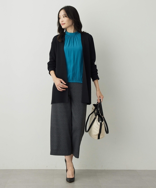 A/C DESIGN BY ALPHA CUBIC（エーシーデザインバイアルファキュービック）の「ギャザーブラウス（シャツ/ブラウス・レディース・グリーン/ベージュ/ネイビー・9号/11号）」の13枚目の写真