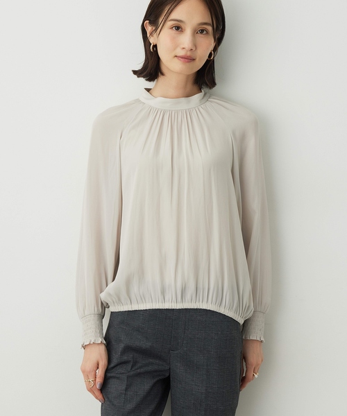 A/C DESIGN BY ALPHA CUBIC（エーシーデザインバイアルファキュービック）の「ギャザーブラウス（シャツ/ブラウス・レディース・グリーン/ベージュ/ネイビー・9号/11号）」の5枚目の写真