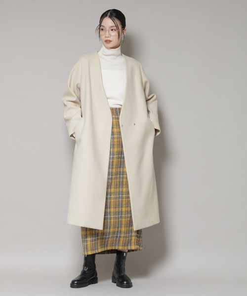 NANO universe（ナノユニバース）の「Vネックノーカラーコート（ノーカラーコート・レディース・ブラック/ライトベージュ/モカ・FREE）」の3枚目の写真