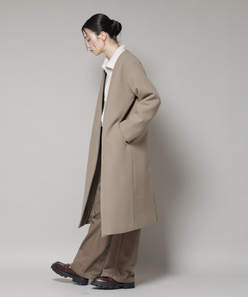 NANO universe（ナノユニバース）の「Vネックノーカラーコート（ノーカラーコート・レディース・ブラック/ライトベージュ/モカ・FREE）」の8枚目の写真