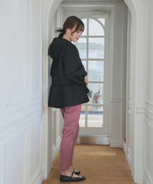 M y u（ミュー）の「ボンディングペプラムフーディ（パーカー・レディース・ブラック/グレー・FREE）」の6枚目の写真