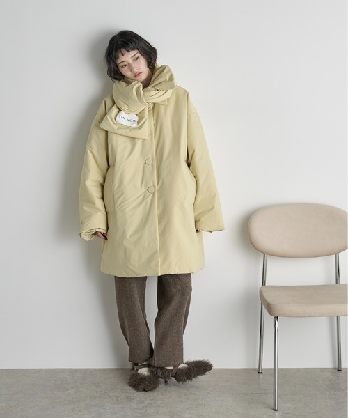 THE YOn（ザヨン）の「ストールセットミドルパフジャケット（ダウンジャケット/コート・レディース・ブラック/ブラウン/イエロー・FREE）」の9枚目の写真