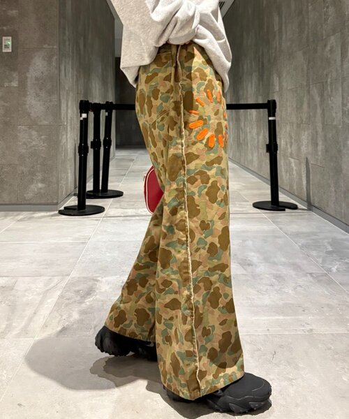 SOUNDSGOOOOD（サウンズグッド）の「【SOUNDS GOOOOD】加工ダックフリンジパンツ（チノパンツ・レディース・カーキ・ONE SIZE）」の5枚目の写真