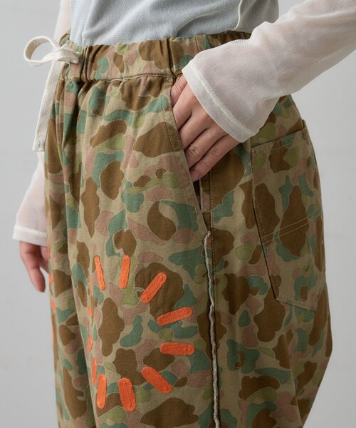 SOUNDSGOOOOD（サウンズグッド）の「【SOUNDS GOOOOD】加工ダックフリンジパンツ（チノパンツ・レディース・カーキ・ONE SIZE）」の14枚目の写真