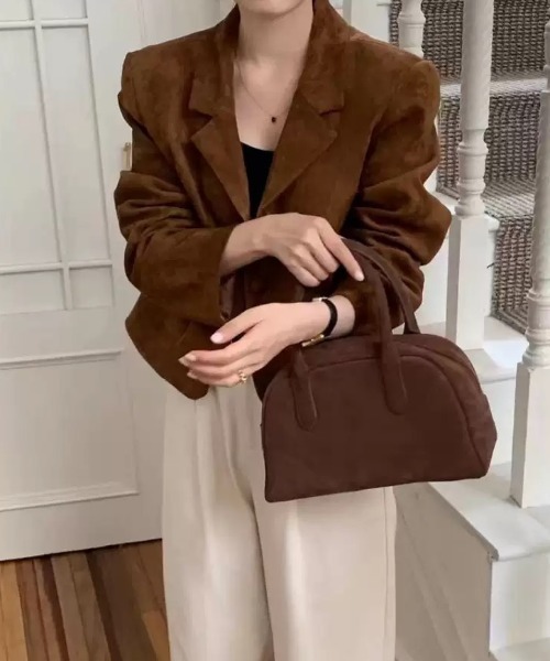 emi+(エミプラス)の「ショート丈スエードジャケット(テーラードジャケット・レディース・ブラウン/ベージュ・FREE)」の8枚目の写真