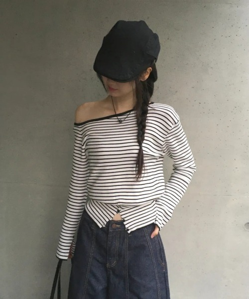 Vini（ヴィニ）の「ストライプボーダー オフショルダー 長袖ニット（Tシャツ/カットソー・レディース・ホワイト/グレー・LARGE）」の12枚目の写真