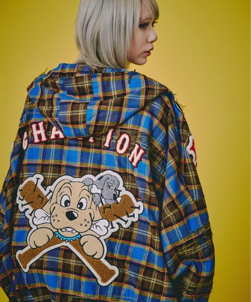 GALFY(ガルフィー)の「GALFY-ワッペンだらけチェックシャツパーカー(シャツ/ブラウス・メンズ・ワイン/ブルー/グリーン・L/XL)」の4枚目の写真
