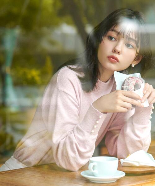 index（インデックス）の「ふんわりボトルネックパフスリーブニット【洗濯機OK】（ニット/セーター・レディース・オフホワイト/グレー/チャコールグレー/イエロー系その他/ピンク/サックスブルー系7・36/38/40/42）」の7枚目の写真