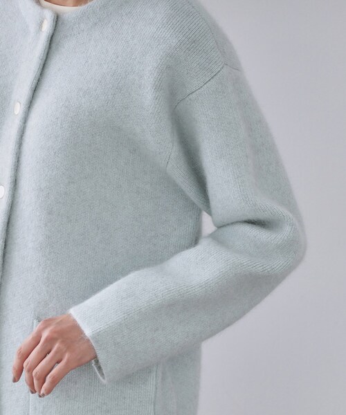 OPAQUE.CLIP（オペークドットクリップ）の「アンゴラ/フォックスブレンド　ニットカーディガン【洗濯機OK】（カーディガン/ボレロ・レディース・アイボリー/ブラウン系/グリーン系・00）」の5枚目の写真