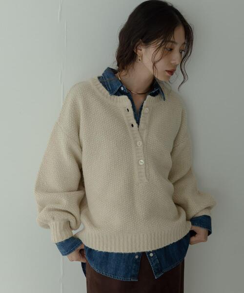 URBAN RESEARCH Sonny Label（アーバンリサーチサニーレーベル）の「ヘンリーネックニットプルオーバー（ニット/セーター・レディース・ベージュ/オフホワイト/グレー・FREE）」の2枚目の写真