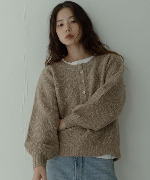 URBAN RESEARCH Sonny Label（アーバンリサーチサニーレーベル）の「ヘンリーネックニットプルオーバー（ニット/セーター・レディース・ベージュ/オフホワイト/グレー・FREE）」の19枚目の写真