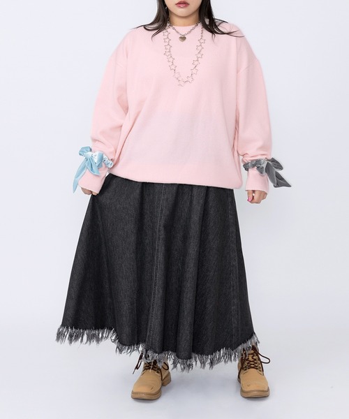 PUNYUS（プニュズ）の「クルーネックカラーニット（ニット/セーター・レディース・サックスブルー/ライトピンク/ブラック/グレー/グリーン/イエロー・1/2/3/4）」の17枚目の写真