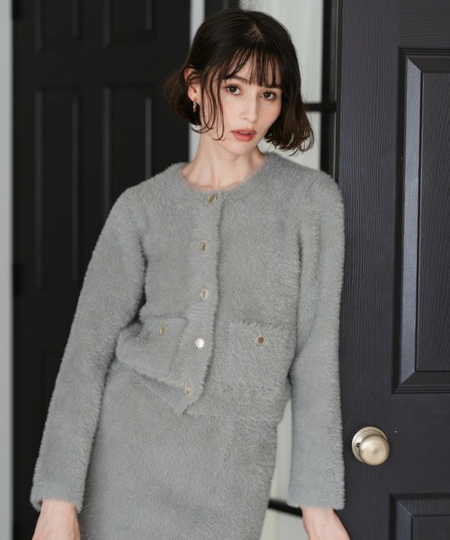 31 Sons de mode（トランテアン　ソン　ドゥ　モード）の「2025秋冬新作 シャギーカーデ×ミニスカセットアップ（セットアップ・レディース・グレー/ブラウン/ピンク・ﾌﾘ-）」の5枚目の写真