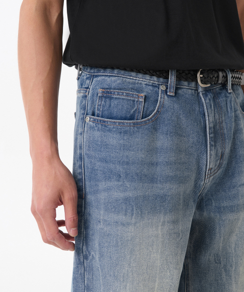 MUSINSA STANDARD（ムシンサスタンダード）の「クリーズウォッシュドルーズストレートデニムパンツ[ライトインディゴ]（デニムパンツ・メンズ・その他・40/38/33/26/27/28/29/42/36/34/32/30/31）」の4枚目の写真