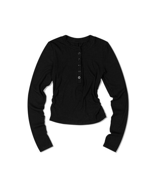MOAA(モア)の「ヘンリーネックサイドシャーリングロングスリーブ(ブラック)(Tシャツ/カットソー・レディース・その他・MEDIUM/SMALL)」の2枚目の写真