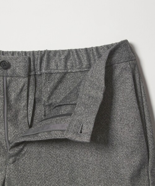 UNITED ARROWS(ユナイテッドアローズ)の「ホームスパン ジャージー ノープリーツ パンツ UA COZY ウォッシャブル ヨコストレッチ 防しわ(スラックス・メンズ・ネイビー/グレー系・XL/M/L/XXL/S)」の21枚目の写真