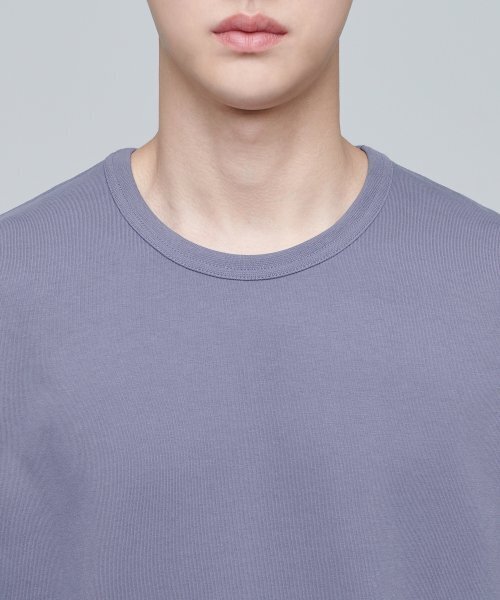 MUSINSA STANDARD（ムシンサスタンダード）の「リラックスフィットクルーネックTシャツ[パープルグレー]（Tシャツ/カットソー・メンズ・その他・LARGE/X-LARGE/XX-LARGE/XXX-LARGE/SMALL/MEDIUM）」の4枚目の写真